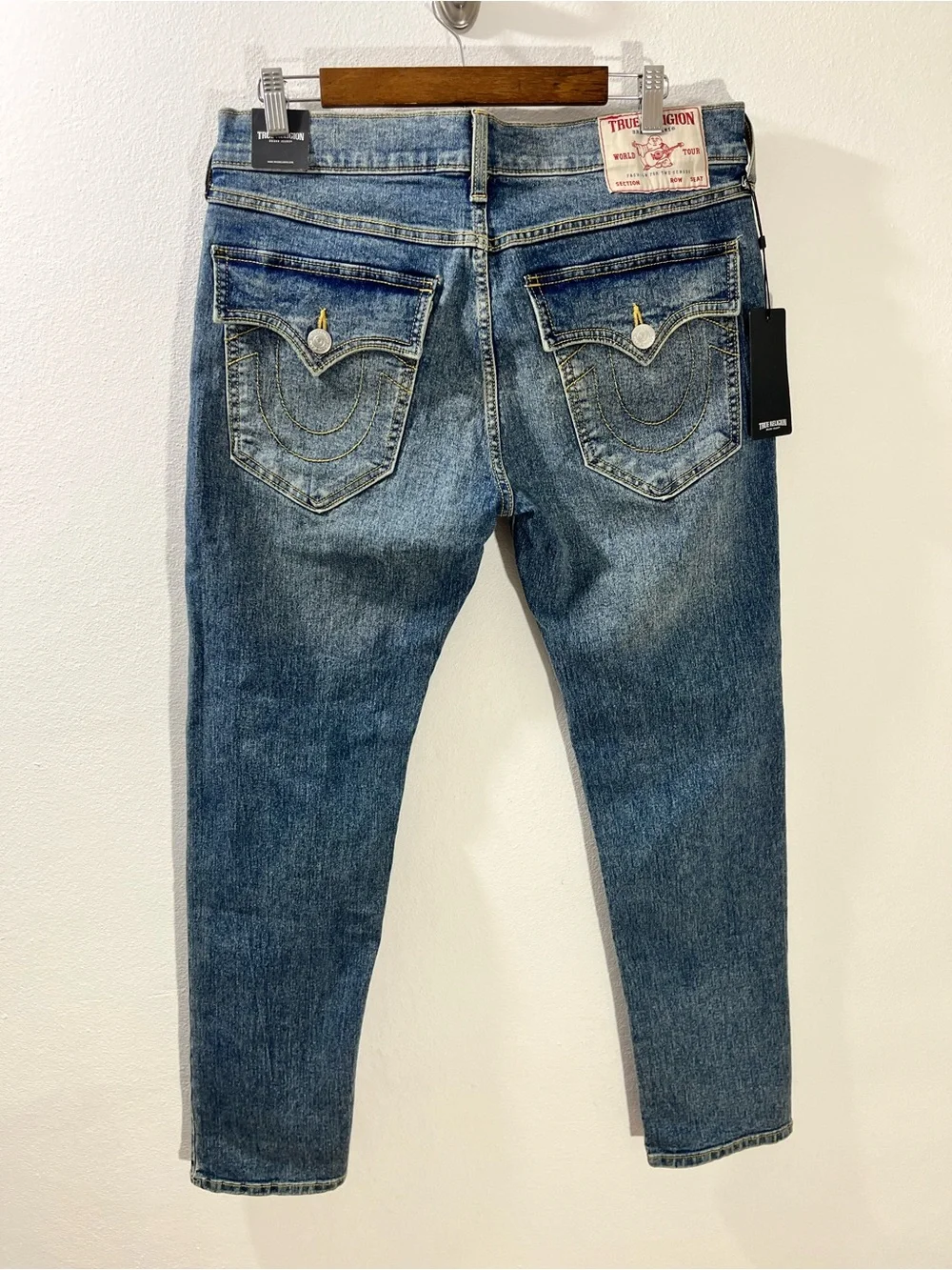 True Religion New Men's Rocco Sn Flap Relaxed Skinny Jeans Fog Wash 33x32